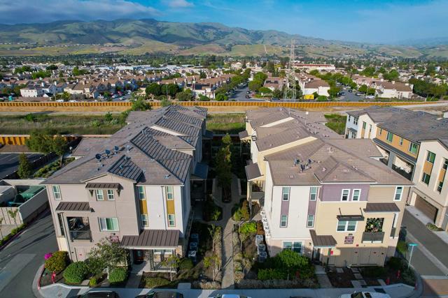 1312 Milkweed Street, Milpitas CA: https://media.crmls.org/mediaz/22390ba6-5a03-4cde-a2b8-8f72b0af2f84.jpg