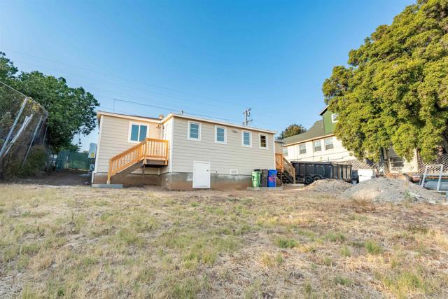 6327 Brooklyn Ave, San Diego CA: https://media.crmls.org/mediaz/22393f49-daa9-42e3-9b63-6fcf15196862.jpg
