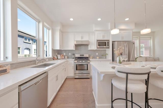 712 Bramble Terrace, Sunnyvale CA: https://media.crmls.org/mediaz/223973d0-5acd-4cd6-b2c8-79a27986d612.jpg