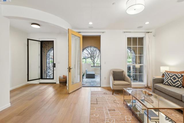 3554 Capoterra Way, Dublin CA: https://media.crmls.org/mediaz/223aafcc-20dc-4b42-91aa-11e15022d0ee.jpg