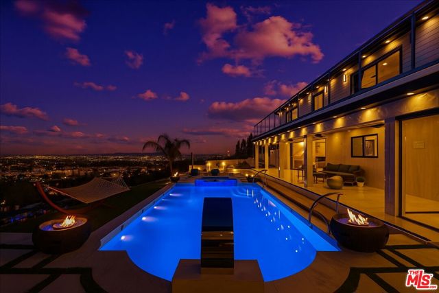 8600 Farralone Avenue, West Hills CA: https://media.crmls.org/mediaz/223b6e40-1273-467f-9399-d16fc05f0feb.jpg