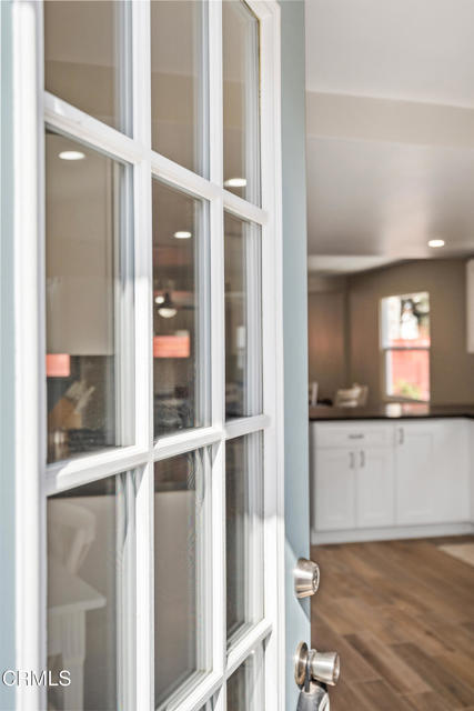 Detail Gallery Image 4 of 23 For 201 S S Olive St, Ventura,  CA 93001 - 3 Beds | 2 Baths