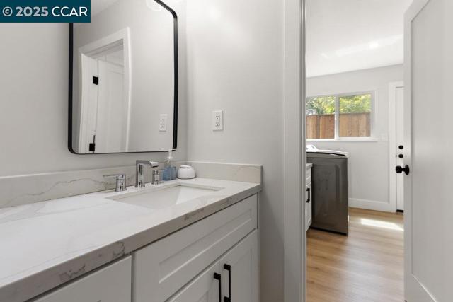 2027 Mohawk Dr, Pleasant Hill CA: https://media.crmls.org/mediaz/223cf601-f7cd-4ae5-9c1d-93c5eb7ea72b.jpg