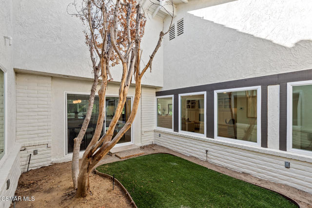 1251 Calle Las Casas, Thousand Oaks CA: https://media.crmls.org/mediaz/223d3183-31c7-4f94-b12c-bb5cd4eba1ed.jpg