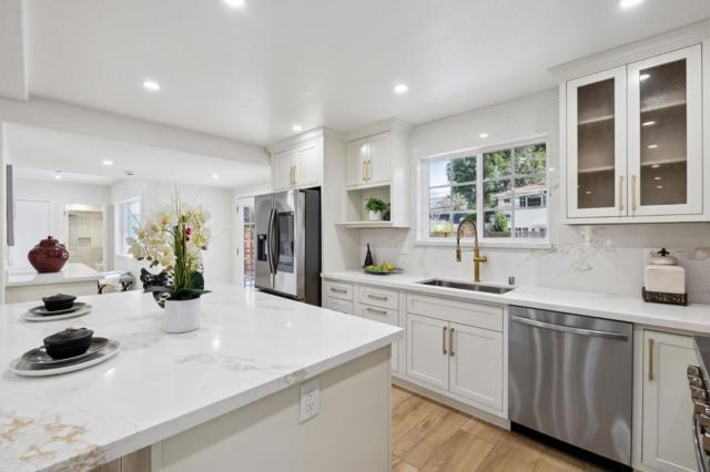 33 Seville Way, San Mateo CA: https://media.crmls.org/mediaz/223d8cd4-ab01-4b27-8a68-3d411dd706ad.jpg