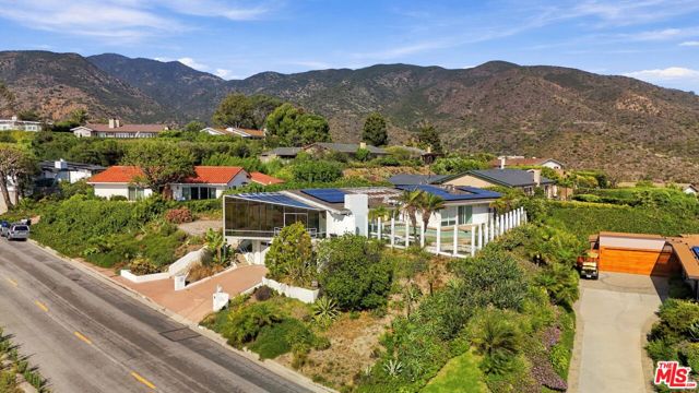 4 Bed Home for Sale in Malibu, California
