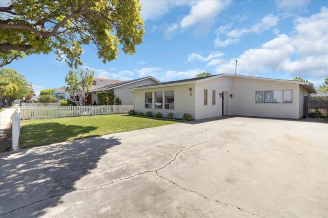 33 Fourth Street, Spreckels CA: https://media.crmls.org/mediaz/223e97bf-c141-4af8-b3cb-d44065f5dce7.jpg