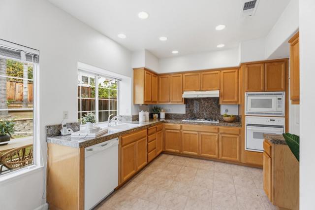175 Avenida Espana, San Jose CA: https://media.crmls.org/mediaz/223faa95-0966-491d-b88e-ea30c96cd188.jpg