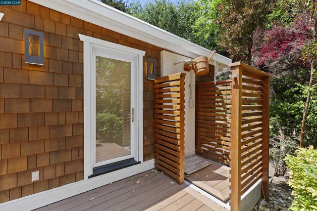 1754 Reliez Valley Rd, Lafayette CA: https://media.crmls.org/mediaz/223fac9c-ec7f-4dc4-bc2d-87419f51d6ee.jpg