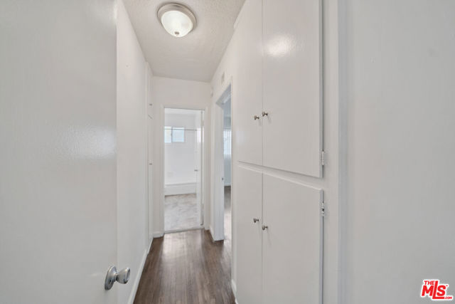 2314 S Corning, Los Angeles CA: https://media.crmls.org/mediaz/223fd518-dee8-4497-bc1f-9911c974924d.jpg