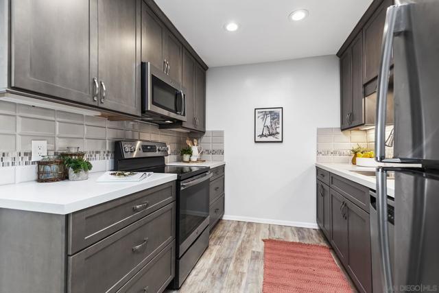 5015 Cape May Ave, San Diego CA: https://media.crmls.org/mediaz/22403c3d-3c9a-41d2-96e3-575f095bf6c9.jpg