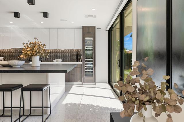 133 Columbia Drive, Rancho Mirage CA: https://media.crmls.org/mediaz/22404c7d-eb70-44d9-8fcf-c394fb2c34eb.jpg