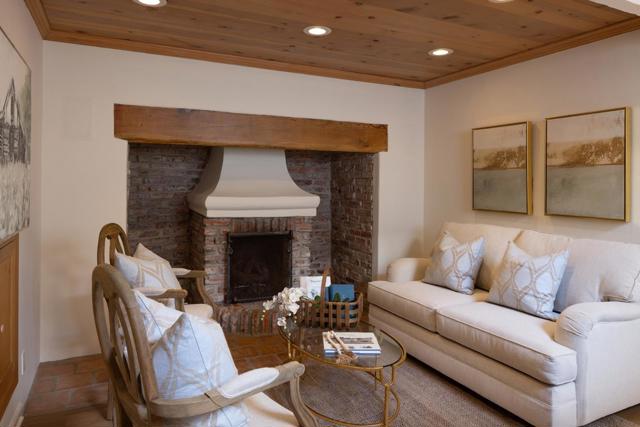 0 Forest 3 SE of 8th Avenue, Carmel CA: https://media.crmls.org/mediaz/2240706e-b205-4510-95fe-4df37a73fe6b.jpg