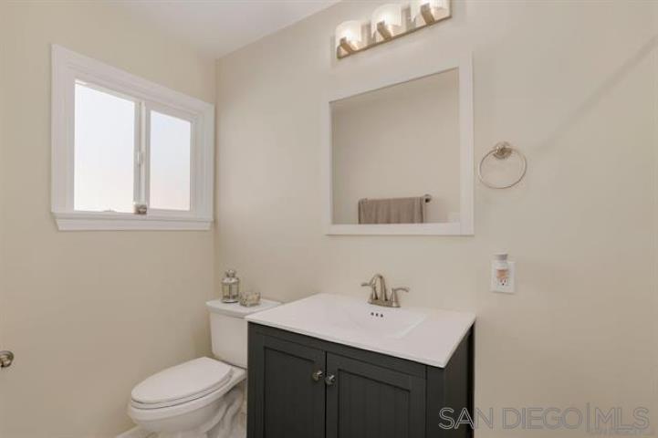 MLS #250027775SD img 6