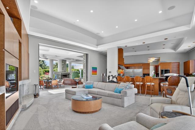 Detail Gallery Image 13 of 40 For 17534 Los Morros, Rancho Santa Fe,  CA 92067 - 4 Beds | 4/4 Baths