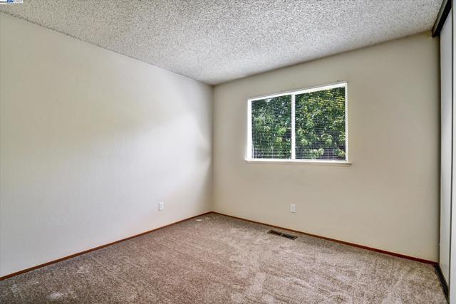 901 Basalt Way, Antioch CA: https://media.crmls.org/mediaz/2241ceb6-ad29-42a3-924f-6767de7f54c6.jpg