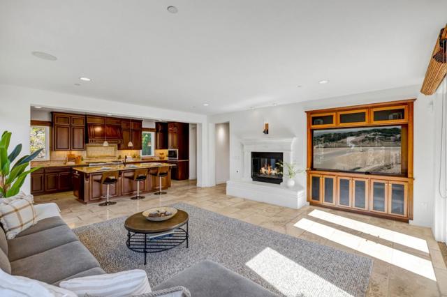 409 Mirador Court, Monterey CA: https://media.crmls.org/mediaz/22421737-05aa-43c5-8ac8-bcd3ac01e24b.jpg