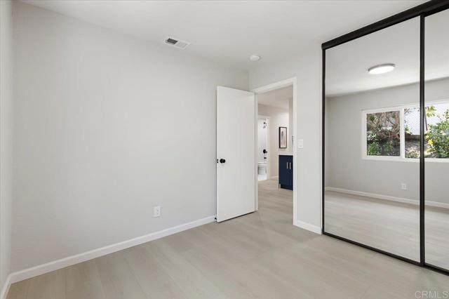 7911 Terraza Disoma, Carlsbad CA: https://media.crmls.org/mediaz/2242cb77-445d-447e-9e1b-411951b6fe20.jpg