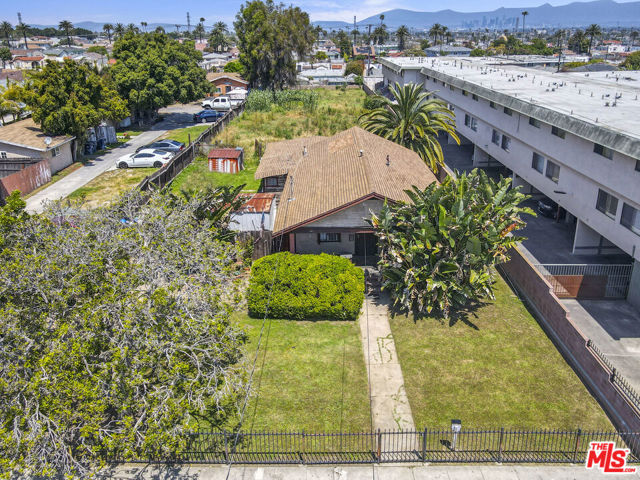 1455 105th Street, Los Angeles, California 90047, 1 Bedroom Bedrooms, ,1 BathroomBathrooms,Single Family Residence,For Sale,105th,24389723