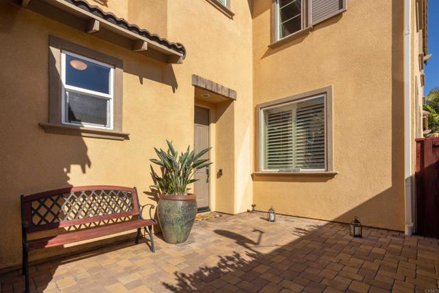 3753 Bergen Peak Place, Carlsbad CA: https://media.crmls.org/mediaz/22442fe0-b33f-41bd-959c-c441c92eafc3.jpg