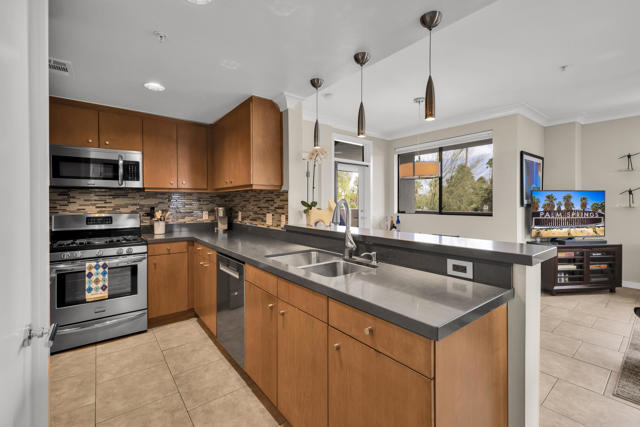 1028 E Palm Canyon Drive #207, Palm Springs, CA 92264