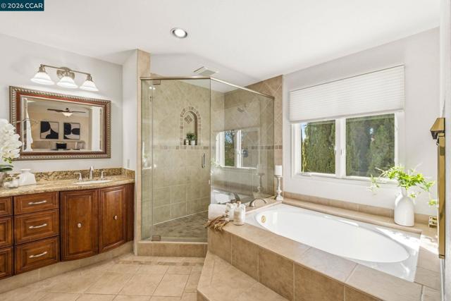 Image 31 of 54 For 121 Rassani Dr