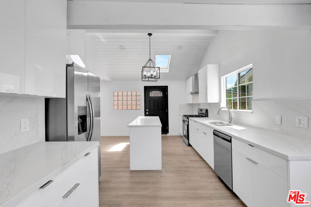 MLS #25572473 image #9