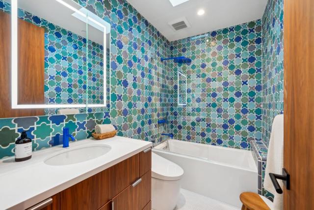 855 Darrell Road, Hillsborough CA: https://media.crmls.org/mediaz/2246ac84-ca9e-4c1c-aa36-15b3f1958120.jpg