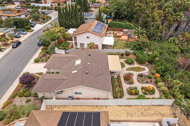 6034 Wenrich Drive, San Diego CA: https://media.crmls.org/mediaz/2246b3a1-6783-4999-a800-14c210dfe7ec.jpg