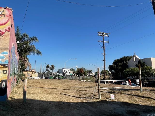 3193 imperial Avenue, San Diego CA: https://media.crmls.org/mediaz/22473c09-d2eb-400d-b3ac-1b01e78a92ef.jpg