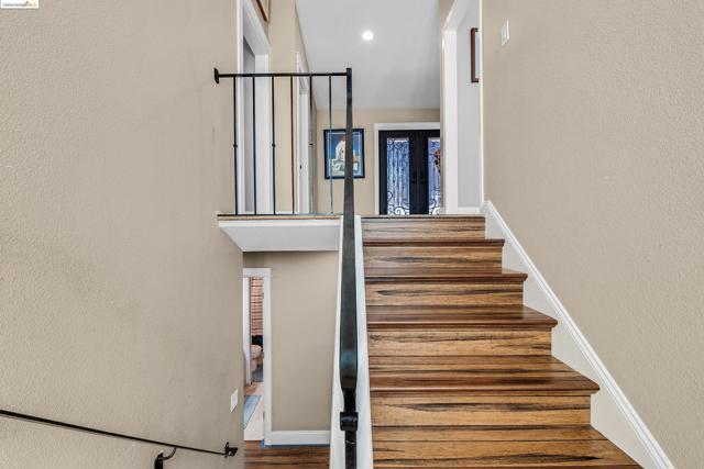 Image 17 of 42 For 28016 Whitestone Ct