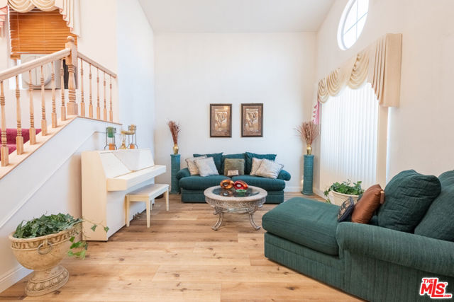 3626 W Avenue J2, Lancaster CA: https://media.crmls.org/mediaz/2248d13e-625d-4d09-89f9-56e74738ca62.jpg