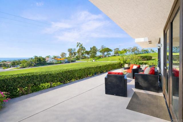 Detail Gallery Image 4 of 40 For 629 Camino Ynez, Solana Beach,  CA 92075 - 4 Beds | 3 Baths