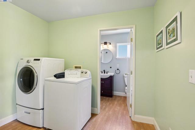 37709 Arlene Court, Fremont CA: https://media.crmls.org/mediaz/224910da-7ea7-48e1-8611-7f4800d4ae80.jpg