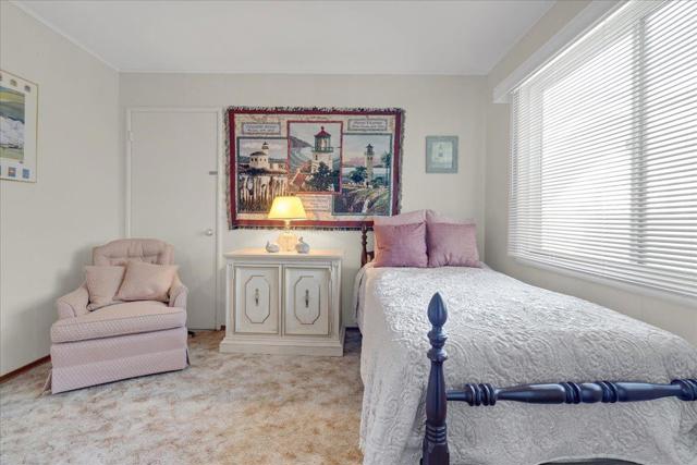 728 Spruce Avenue, Pacific Grove CA: https://media.crmls.org/mediaz/22493307-e9e0-4463-9594-244cbafe76b9.jpg