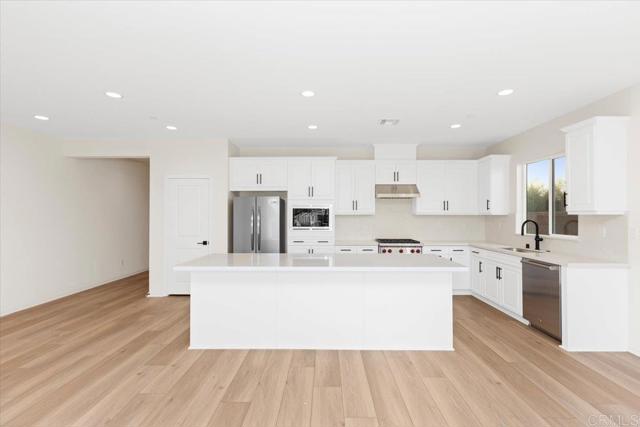 Image 13 of 40 For 1366 Topanga Drive