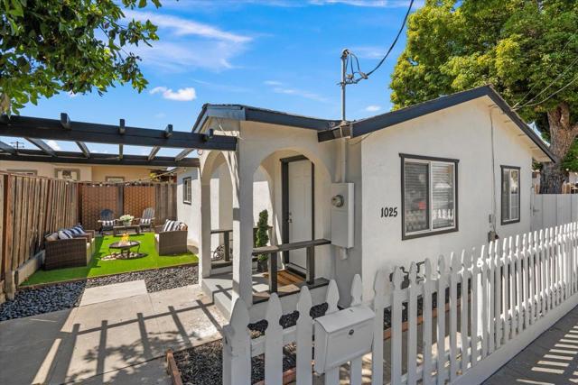1025 N 12th Street, San Jose CA: https://media.crmls.org/mediaz/224b785b-5e70-4f51-a726-be029de4e411.jpg