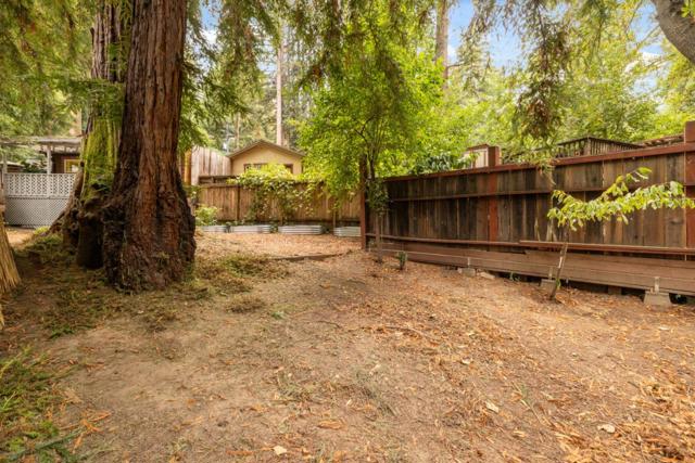 15765 Kings Creek Road, Boulder Creek CA: https://media.crmls.org/mediaz/224b8bb8-02b2-4b2d-8b49-75d5920d156f.jpg