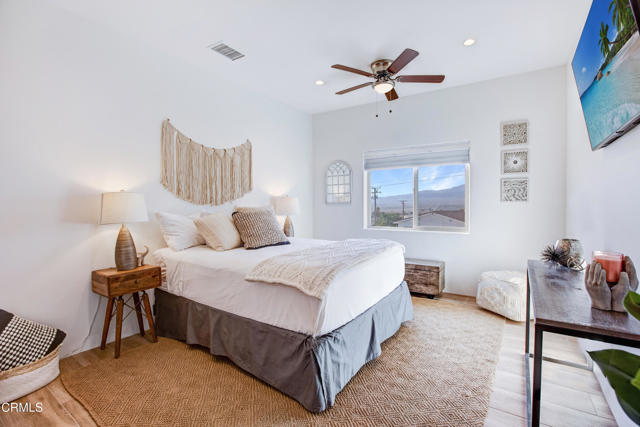 9925 Mesquite Avenue, Desert Hot Springs CA: https://media.crmls.org/mediaz/224bdbdb-f000-4973-ab7c-5a25e4a7401e.jpg