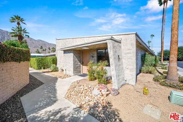 1111 East Ramon Road, 80, Palm Springs