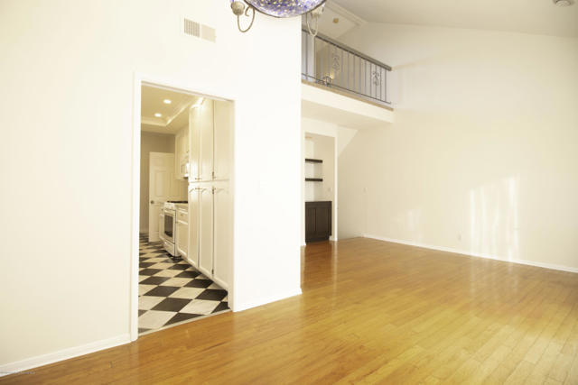 Detail Gallery Image 15 of 50 For 330 E Cordova St #377,  Pasadena,  CA 91101 - 2 Beds | 2/1 Baths