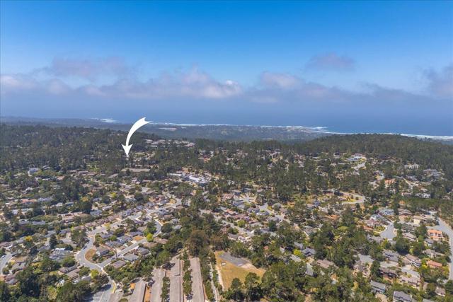 1 Windsor Rise, Monterey CA: https://media.crmls.org/mediaz/224ccba8-ecbb-4c4f-8778-3ce04854b9b6.jpg