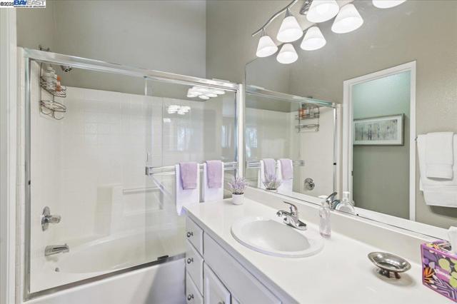 4682 Central Pkwy, Dublin CA: https://media.crmls.org/mediaz/224d4963-beec-4436-a657-cc7f95496a97.jpg