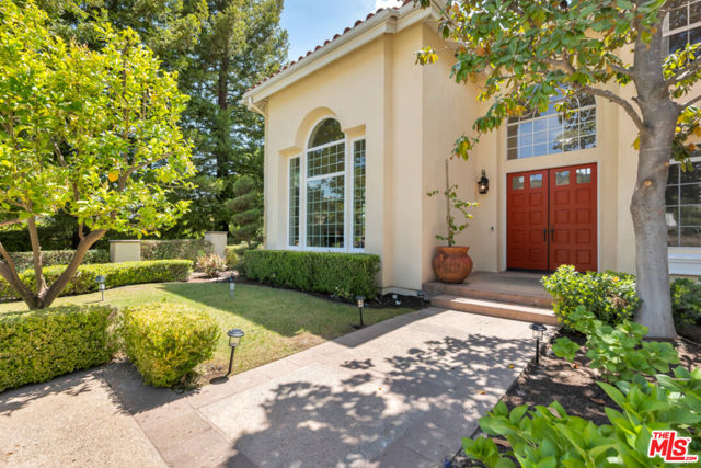 2430 Ranchgrove Drive photo 4
