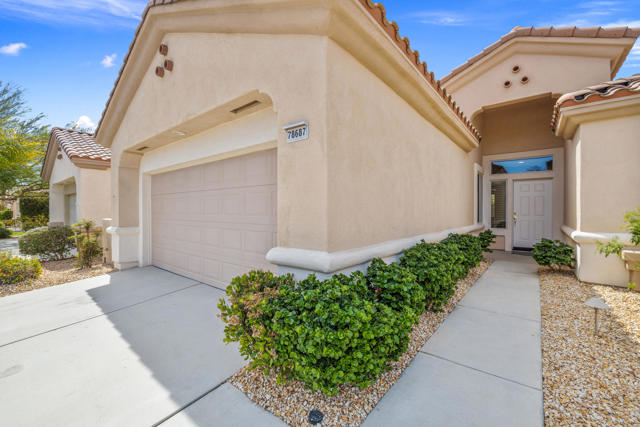 78687 Stansbury Court, Palm Desert CA: https://media.crmls.org/mediaz/224ea45d-ee2a-4250-b6df-cb55d547d68d.jpg