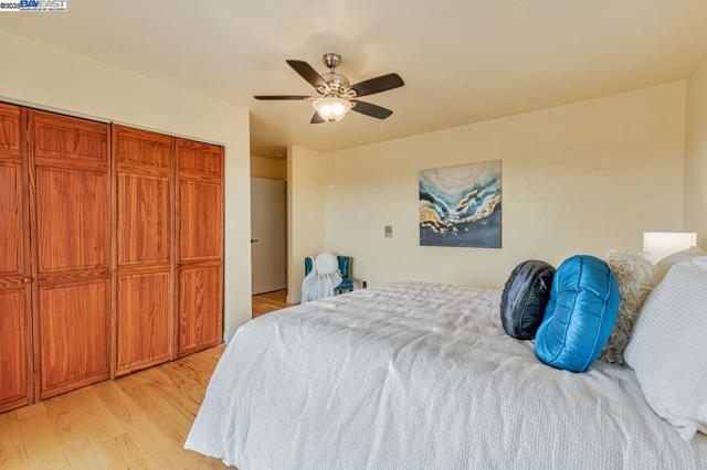 31865 Chicoine Ave, Hayward CA: https://media.crmls.org/mediaz/224eef29-58bc-4e50-afc4-6042ab9469b7.jpg