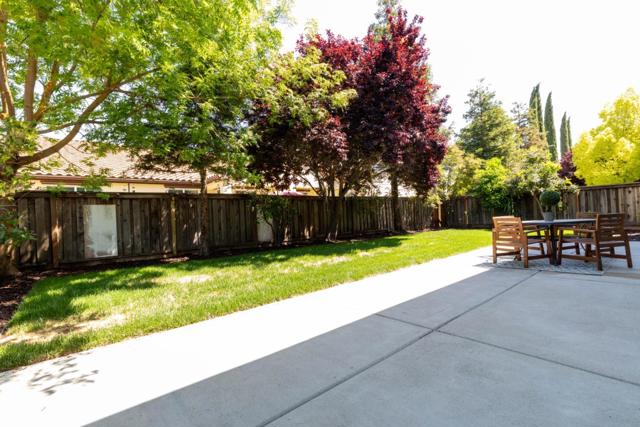 491 Danbury Place, Lathrop CA: https://media.crmls.org/mediaz/224f657c-23cc-4283-a281-42e44bbf4026.jpg
