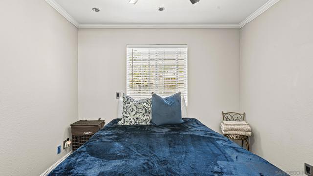 24249 Sargeant Rd, Ramona CA: https://media.crmls.org/mediaz/224ff94b-9c28-4f3a-88d3-a60bb6d99e03.jpg