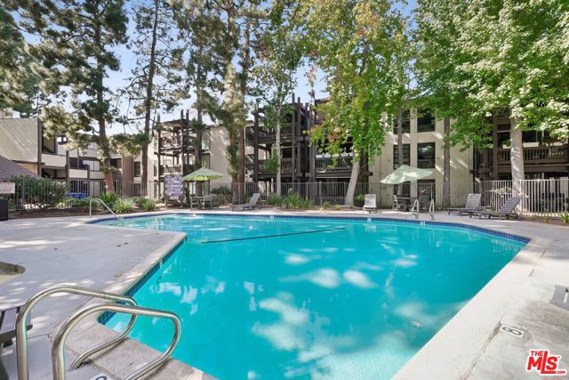 8640 Gulana Avenue, J2016 photo 48