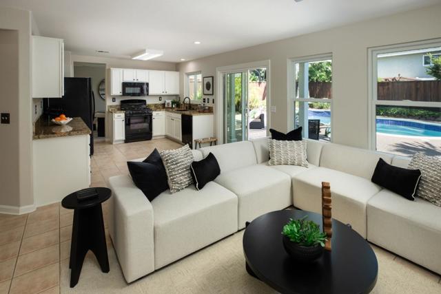 1417 Briarberry Lane, Gilroy CA: https://media.crmls.org/mediaz/22503b5d-0818-4108-a700-79150bff5586.jpg